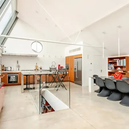 Presidential Loft In The Design District